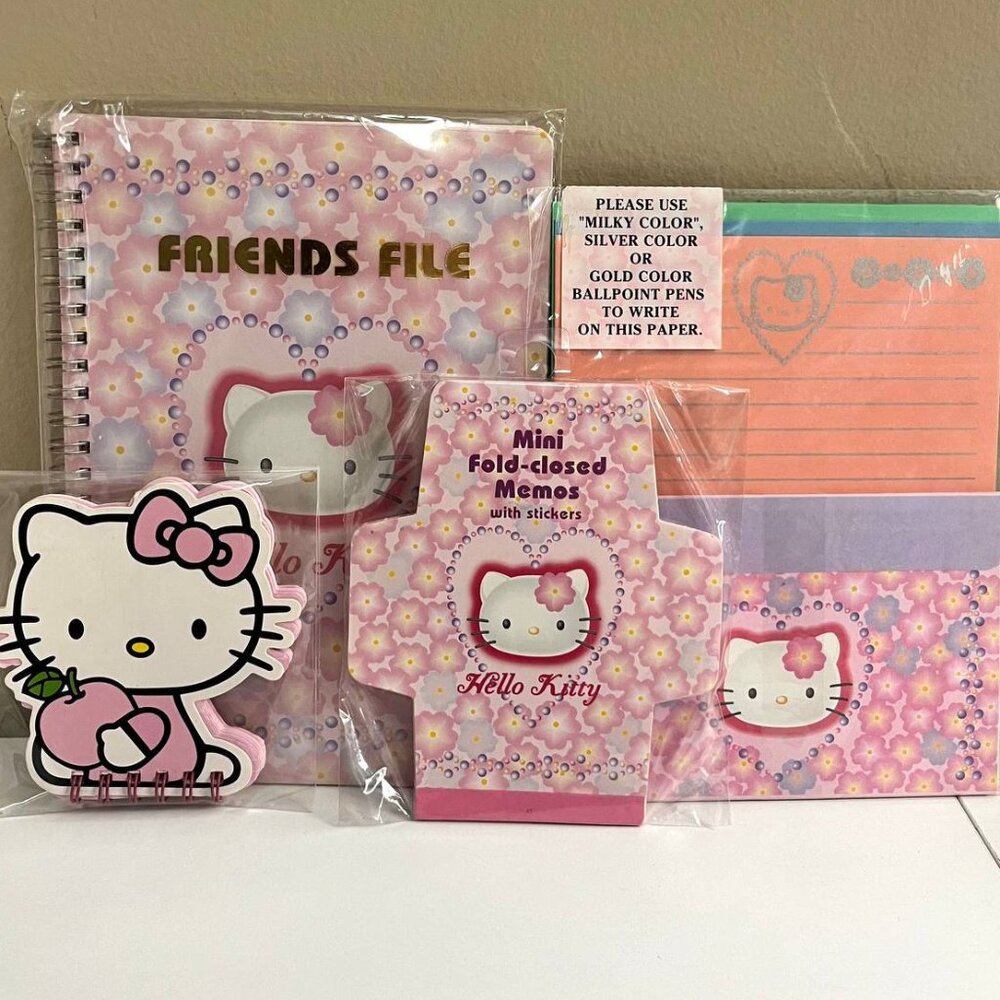 VINTAGE Hello Kitty Stationery Lot